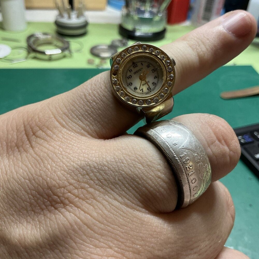 Vintage DIGITS Ring Watch. Quartz, Japan Movement. As Is Needs Battery